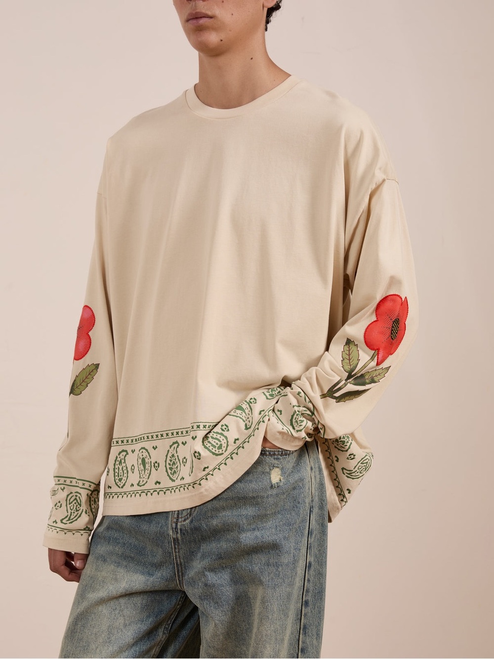 FOUND Unisex Garden Bloom Embroidered Long Sleeve Oversized Tee NWT Size Medium